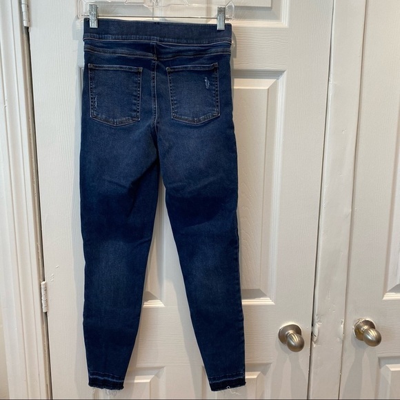 Spanx Pull On Distressed Jean Raw Hem Jegging Dark Wash size Small - Picture 8 of 10